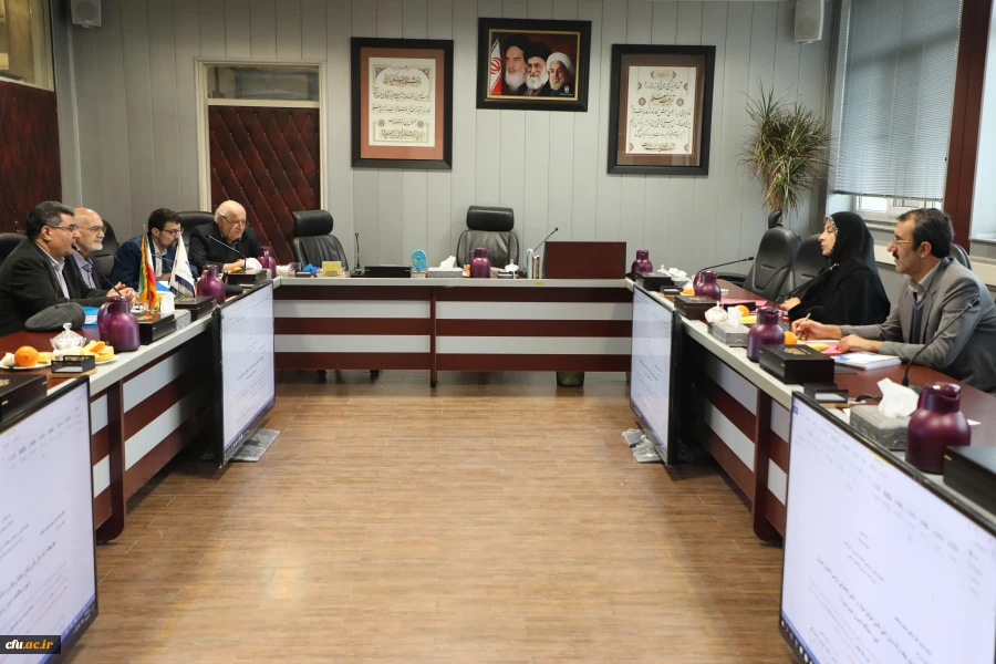 نشست هیأت تحریریه فصلنامه علمی پژوهشی مطالعات آموزشی و آموزشگاهی 6