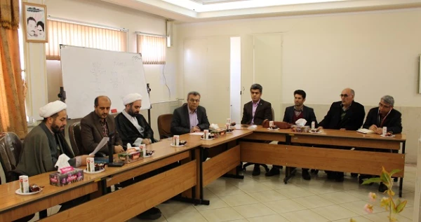 نشست بسیج اساتید دانشگاه فرهنگیان استان قزوین باحضور مسئول بسیج استان 3