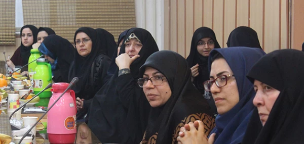 با حضور سرپرست دانشگاه برگزار شد:

نشست هم اندیشی علمی تربیت معلم  - پیرامون نقد و بررسی کتاب " در تمنای یادگیری" 6