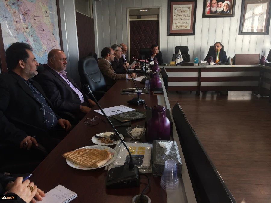 برگزاری جلسه بررسی نهایی نتایج انتخاب کارمند نمونه در سالن شهید چمران سازمان مرکزی دانشگاه فرهنگیان با حضور مشاور عالی ریاست دانشگاه 4