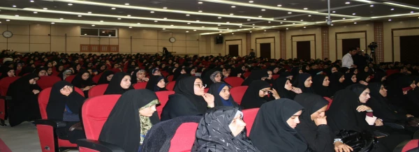 در پردیس شهید بهشتی  خراسان رضوی برگزار شد:
 
جشنواره ی کشوری تجربیات برتر آموزشی- تربیتی اساتید و معلمان آموزش دینی و قرآن دوره ی ابتدایی  9