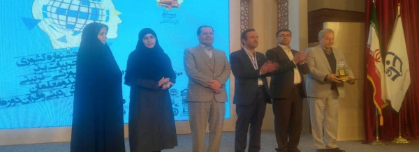 در پردیس شهید بهشتی  خراسان رضوی برگزار شد:
 
جشنواره ی کشوری تجربیات برتر آموزشی- تربیتی اساتید و معلمان آموزش دینی و قرآن دوره ی ابتدایی  11