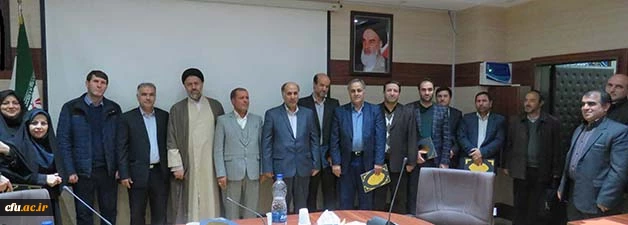 دکتر نجفی در جمع دانشجومعلمان دانشگاه فرهنگیان آذربایجان شرقی:

دانشگاه فرهنگیان می تواند مرکز ثقل نظام تعلیم و تربیت کشور باشد
 3