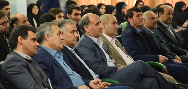 دکتر نجفی در جمع دانشجومعلمان دانشگاه فرهنگیان آذربایجان شرقی:

دانشگاه فرهنگیان می تواند مرکز ثقل نظام تعلیم و تربیت کشور باشد
 7