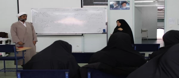 برگزاری دوره آموزشی نماز برای دانشجومعلمان ورودی 93 پردیس فاطمه الزهرا(س) 3