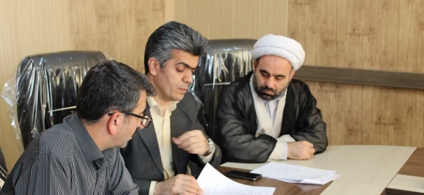 دردانشگاه فرهنگیان استان قزوین برگزارشد: 

جلسه کمیته نظارت برنشریات دانشجویی
 2