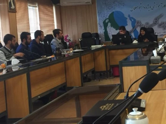 در اولین دوره آموزشی ویژه دانشجو معلمان سراسر کشور:

به موضوع مهارت های ارتباطی  و مدیریت روابط پرداخته شد