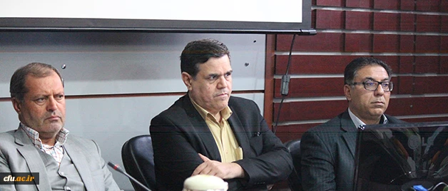 سرپرست دانشگاه فرهنگیان در مراسم تکریم سرپرست مدیریت استان تهران تاکید کرد:

نقد هوشمندانه، دقیق و علمی آینده پژوهی و هدف گذاری برای تحقق اهداف و ارتقاء جایگاه دانشگاه 2