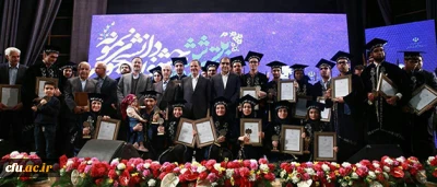 با حضور معاون اول رئیس جمهور انجام شد:

تقدیر از دانشجو معلمان دانشگاه فرهنگیان در جشنواره دانشجوی نمونه وزارت علوم، تحقیقات و فناوری
