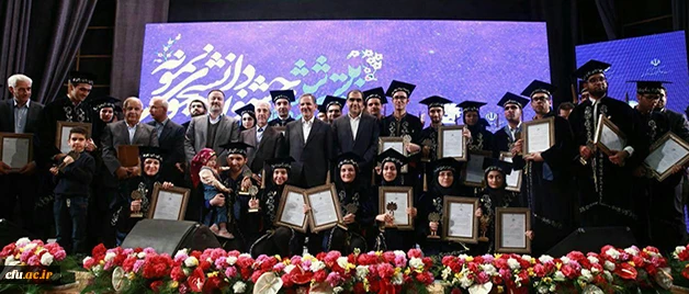 با حضور معاون اول رئیس جمهور انجام شد:

تقدیر از دانشجو معلمان دانشگاه فرهنگیان در جشنواره دانشجوی نمونه وزارت علوم، تحقیقات و فناوری 2