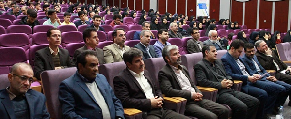 معاون آموزشی دانشگاه فرهنگیان در در اولین همایش علوم پایه و فناوری در پردیس نسیبه تاکید کرد:

تلاش برای حرکت دانشگاه فرهنگیان به سمت دانشگاه ایده آفرین و مرجع علمی 3