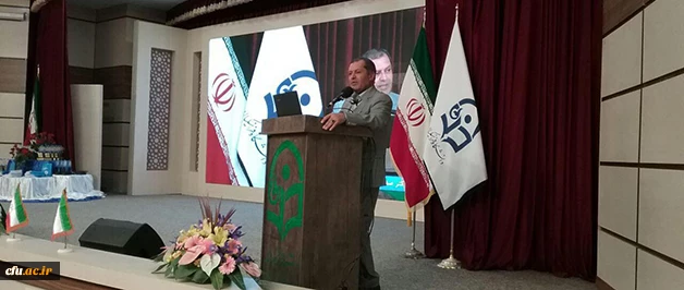 در نخستین جشنواره ملی تجربیات برتر آموزشی تربیتی معلمان و استادان فیزیک سراسر کشور عنوان شد:

در دانشگاه فرهنگیان به دنبال ارتقاء مهارت های حرفه ای هستیم 3