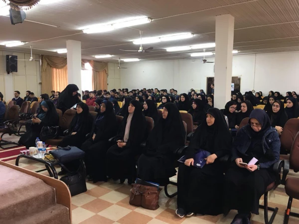 حجت الاسلام و المسلمین دادگر در همایش استانی "تربیت اسلامی" عنوان کرد:

لزوم توجه به تربیت دینی و نگرش توحیدی 3