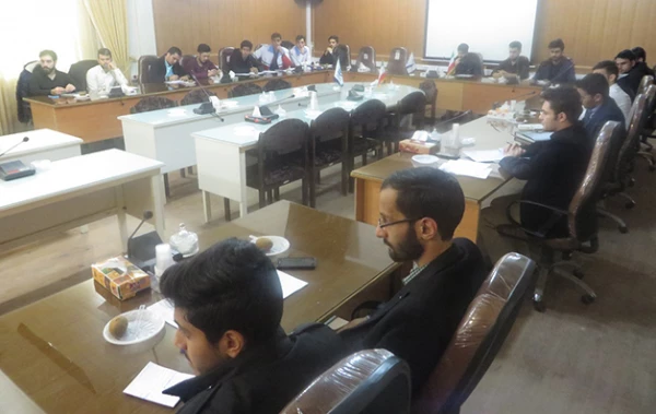 در نشست مدیریت استان با تشکل های دانشجویی پردیس شهید مقصودی همدان:

احکام  دبیران و اعضای شورای تشکل ها و کانون های دانشجویی اهدا شد
 3