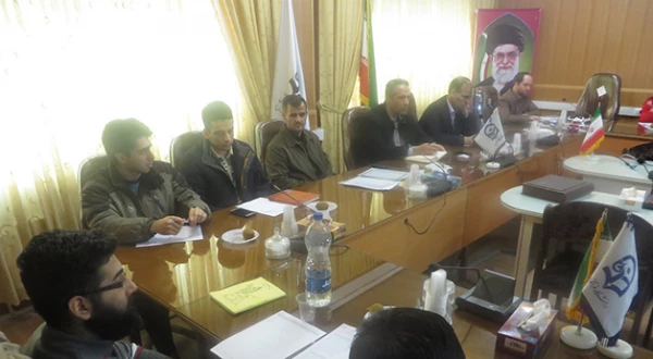 در نشست مدیریت استان با تشکل های دانشجویی پردیس شهید مقصودی همدان:

احکام  دبیران و اعضای شورای تشکل ها و کانون های دانشجویی اهدا شد
 4