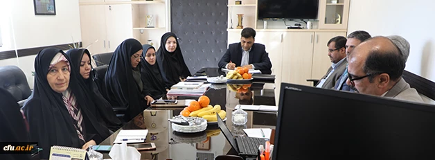 در نشست مشترک مدیران معاونت دانشجویی و حوزه ریاست و روابط عمومی تاکید شد:

لزوم ارتقاء کیفیت و توسعه امکانات در پردیس ها و مراکز در راستای مطالبات دانشجویان 2