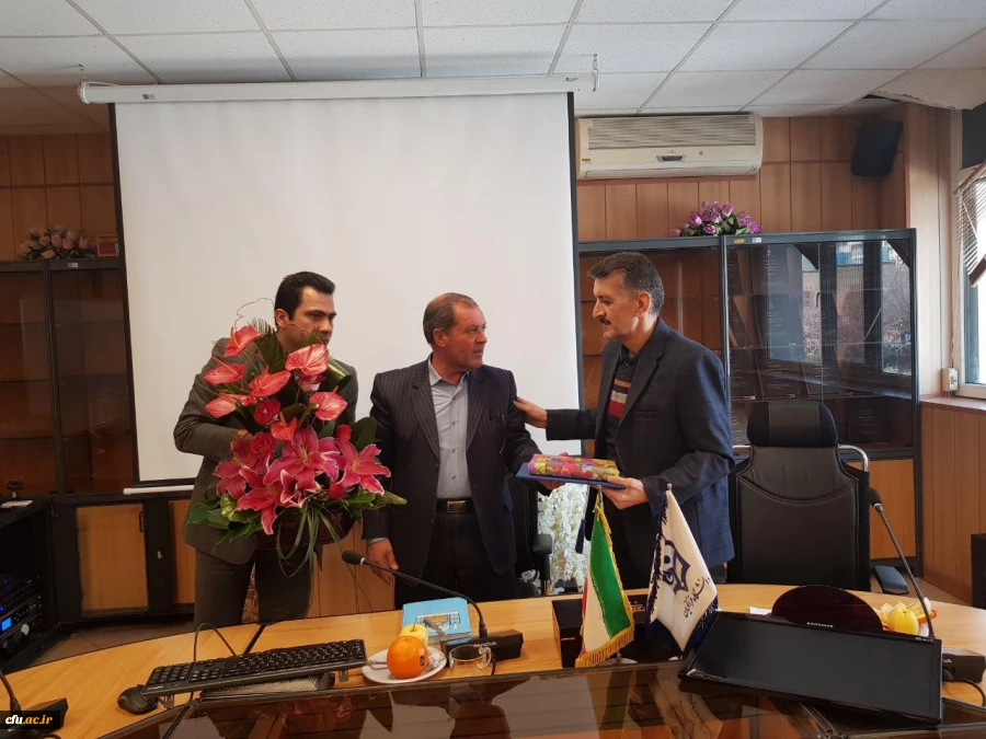 مراسم تجلیل از جناب آقای علائدین کیا لاشکی 4