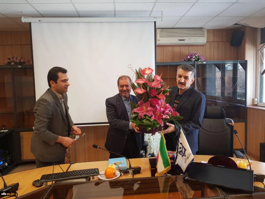 مراسم تجلیل از جناب آقای علائدین کیا لاشکی 2