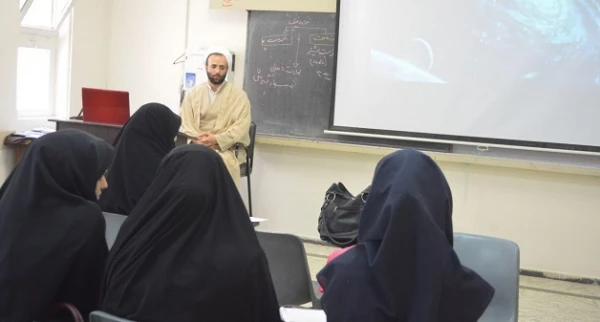دوره آموزشی معارف قرآن، نماز و مهدویت ویژه دانشجو معلمان استان اصفهان برگزار گردید 2