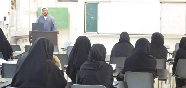 دوره آموزشی معارف قرآن، نماز و مهدویت ویژه دانشجو معلمان استان اصفهان برگزار گردید 3