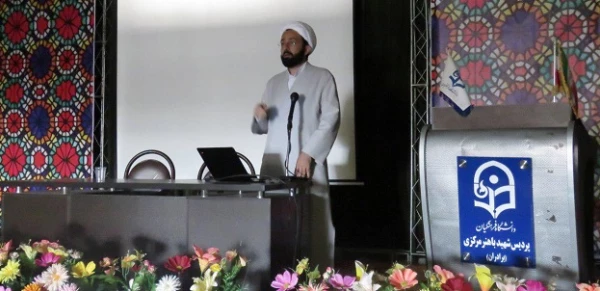 برگزاری دوره معارف قرآن، نماز و مهدویت (طرح معراج) در پردیس های استان مرکزی 4