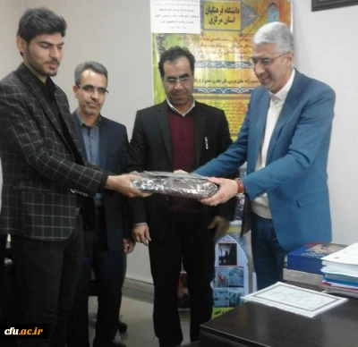 تقدیر سرپرست امور پردیس های استان مرکزی از همکاران ودانشجو همیاران پردیس شهید باهنر