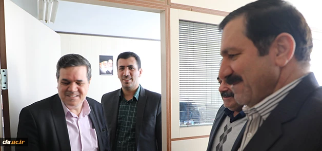 گزارشش تصویری از دیدار دکتر خنیفر با همکاران سازمان مرکزی در پایان سال 1396 و آستانه سال جدید 11