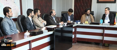 در دیدار پایان سال با دفتر نهاد رهبری در دانشگاه عنوان شد:

نهاد نمایندگی رهبر معظم انقلاب  اسلامی در دانشگاه، حافظ ارزش های انقلاب در نظام تعلیم و تربیت است