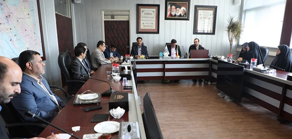 دکتر خنیفر در نشست صمیمی با همکاران  حوزه روابط عمومی و هماهنگی و امور استانها:

سرعت،  وسعت ، دقت، جامعیت و تحلیل و رصد اخبار از  اصول موفقیت ِ روابط عمومی ها 3