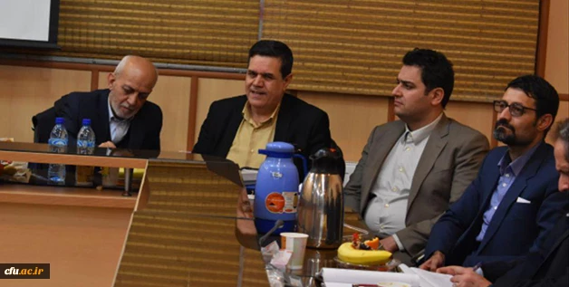 گزارش  نشست هم اندیشی علمی تربیت معلم-چالش های امروز و فردا   /   نقد و بررسی کتاب در تمنای یادگیری 3