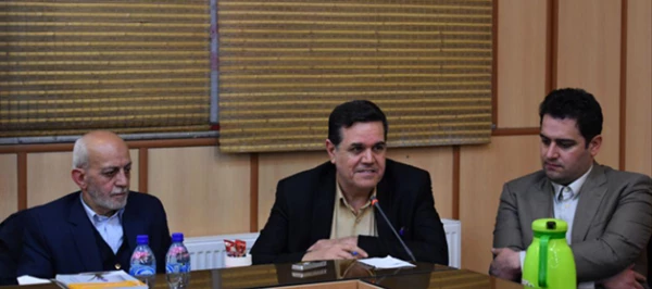 گزارش  نشست هم اندیشی علمی تربیت معلم-چالش های امروز و فردا   /   نقد و بررسی کتاب در تمنای یادگیری 5