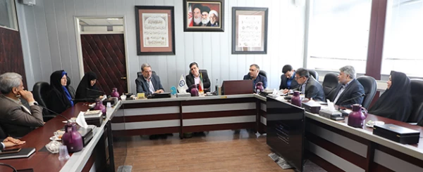 دکتر خنیفر در جلسه تکریم و معارفه مدیر کل سلامت و مشاوره دانشگاه تاکید کرد:

در قرآن کریم هم بر ضرورت مشاوره تاکید شده است 2