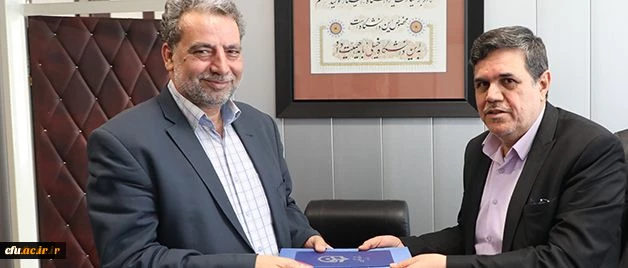 دکتر خنیفر در جلسه تکریم و معارفه مدیر کل سلامت و مشاوره دانشگاه تاکید کرد:
در قرآن کریم هم بر ضرورت مشاوره تاکید شده است