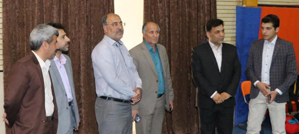 دکتر محمدی در اولین روز کاری دانشگاه فرهنگیان در سال نو:

مدیون رشادت های جامعه ایثارگران، خانواده محترم شهدا و شهدای عزیز هستیم 2