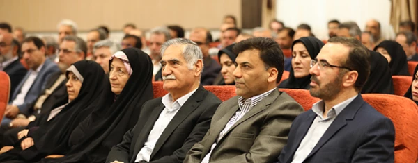 دکتر خنیفر در دیدار نوروزی با همکاران دانشگاه فرهنگیان تاکید کرد:

ضرورت آینده نگری  و برخورداری از ایده ها و تجربیات فرهیختگان تعلیم و تربیت 2