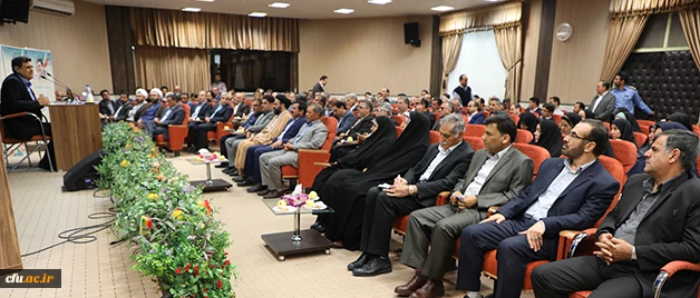 سرپرست دانشگاه فرهنگیان در دیدار نوروزی با همکاران سازمان مرکزی:

دغدغه نظام  در شرایط فعلی تعلیم و تربیت  و تربیت معلم است 2