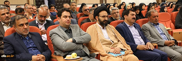 سرپرست دانشگاه فرهنگیان در دیدار نوروزی با همکاران سازمان مرکزی:

دغدغه نظام  در شرایط فعلی تعلیم و تربیت  و تربیت معلم است 2