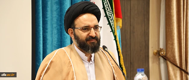 حجت الاسلام و المسلمین دادگر در دیدار نوروزی با کارکنان دانشگاه عنوان کرد: 

لزوم پیوند بین اصالت نگاه سنتی و فخیم به تربیت معلم و رویکرد نوین در این حوزه 2