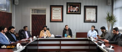 دکتر خنیفر در جلسه تدوین تفاهم نامه میان دانشگاه فرهنگیان و موسسه بینش مطهر:

آثار شهید مطهری را تلخیص شده در اختیار دانشجو معلمان قرار دهیم