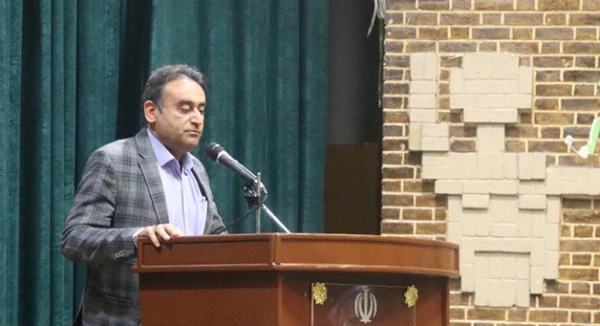 دکتر توان در در دیدار نوروزی با کارکنان دانشگاه:

تلاش مدیریت برای ارتقاء جایگاه و حرکت در راستای ماموریت اصلی دانشگاه فرهنگیان است 6