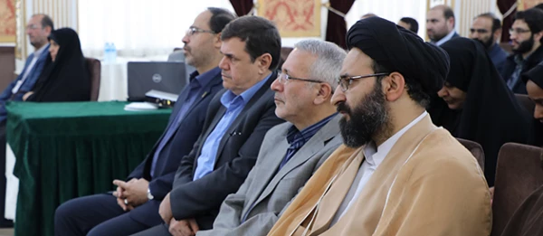 حجت الاسلام و المسلمین دادگر در نشست آموزشی رتبه های برتر دانشگاه فرهنگیان عنوان کرد: 

برخورداری از ایده و توانمندی نخبگان دانشگاه  و تلفیق آن با فضای تربیتی، دینی و معرفتی زمینه ساز  ارتقاء تربیت معلم 2