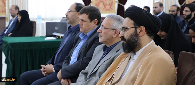 حجت الاسلام و المسلمین دادگر در نشست آموزشی رتبه های برتر دانشگاه فرهنگیان عنوان کرد: 

برخورداری از ایده و توانمندی نخبگان دانشگاه  و تلفیق آن با فضای تربیتی، دینی و معرفتی زمینه ساز  ارتقاء تربیت معلم 2