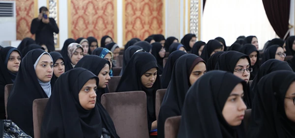 حجت الاسلام و المسلمین دادگر در نشست آموزشی رتبه های برتر دانشگاه فرهنگیان عنوان کرد: 

برخورداری از ایده و توانمندی نخبگان دانشگاه  و تلفیق آن با فضای تربیتی، دینی و معرفتی زمینه ساز  ارتقاء تربیت معلم 3