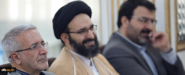 حجت الاسلام و المسلمین دادگر در نشست آموزشی رتبه های برتر دانشگاه فرهنگیان عنوان کرد: 

برخورداری از ایده و توانمندی نخبگان دانشگاه  و تلفیق آن با فضای تربیتی، دینی و معرفتی زمینه ساز  ارتقاء تربیت معلم 4