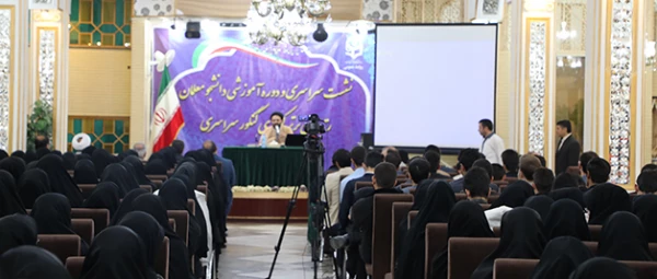 حجت الاسلام و المسلمین دادگر در نشست آموزشی رتبه های برتر دانشگاه فرهنگیان عنوان کرد: 

برخورداری از ایده و توانمندی نخبگان دانشگاه  و تلفیق آن با فضای تربیتی، دینی و معرفتی زمینه ساز  ارتقاء تربیت معلم 6