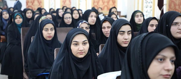 دکتر خنیفر در نشست آموزشی رتبه های برتر کنکور سراسری در دانشگاه:

هدف ما در دانشگاه فرهنگیان تربیت معلم قیمتی است 3