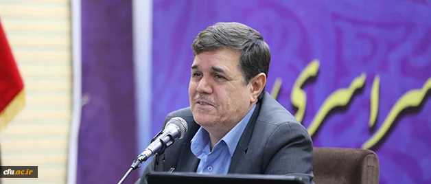 دکتر خنیفر در نشست آموزشی رتبه های برتر کنکور سراسری در دانشگاه:

هدف ما در دانشگاه فرهنگیان تربیت معلم قیمتی است 2