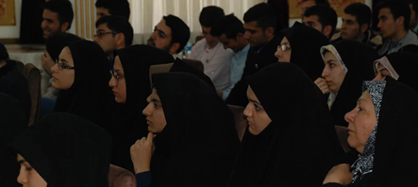 رئیس کمیسیون چشم انداز و نخبگان مجمع تشخیص مصلحت نظام در نشست رتبه های برتر در دانشگاه:

نخبگان معلمی به عنوان بدنه اصلی قطار توسعه در کشور 4