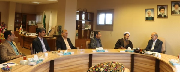 در دیدرا و گفتگوی رؤسای دانشگاه های فرهنگیان و شهید باهنر کرمان تاکید شد:

گسترش همکاری های دانشگاه های فرهنگیان و شهید باهنر کرمان
 2