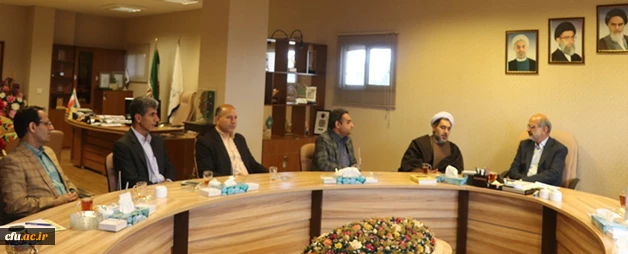 در دیدرا و گفتگوی رؤسای دانشگاه های فرهنگیان و شهید باهنر کرمان تاکید شد:

گسترش همکاری های دانشگاه های فرهنگیان و شهید باهنر کرمان
 2